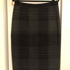 Roz and Ali Skirt